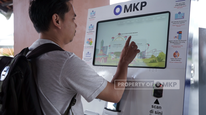 MKP Fasilitasi Pembelian E Ticketing Pariwisata, Parkir, dan Public Services Pura Besakih