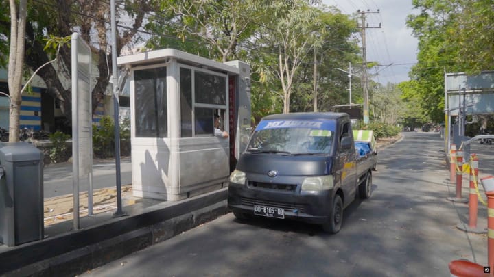 Layani Sistem Parkir di Kawasan Industri Makassar, Kini Bayar Parkir Lebih Mudah dan Bebas Antre